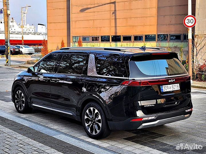 Kia Carnival 2.2 AT, 2022, 10 923 км