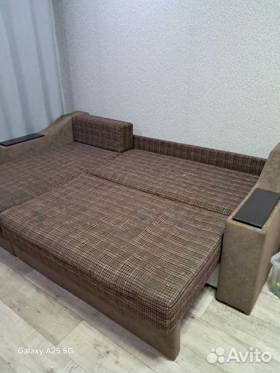 Угловой диван бу