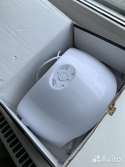 Уф лампа для ногтей