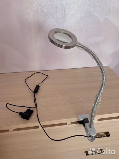 Лампа для ногтей