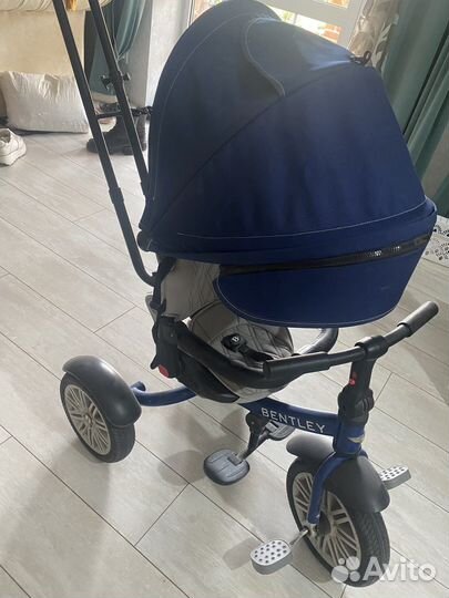 Трехколесный велосипед с родительской ручкой