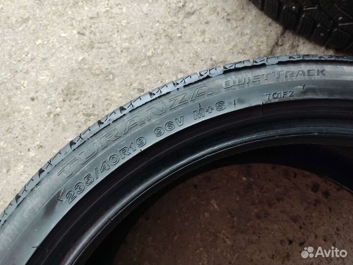 Bridgestone Turanza QuietTrack 235/40 R19 96V