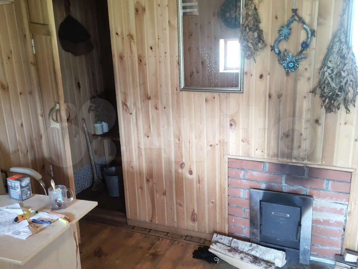 Дом 42 м² на участке 10 сот.