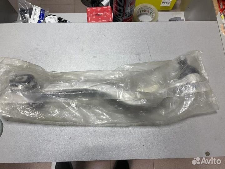 Нижний поперечный рычаг правый BMW E39