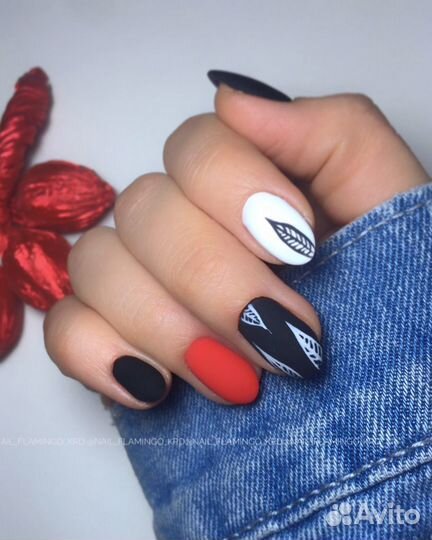 Мастер маникюра