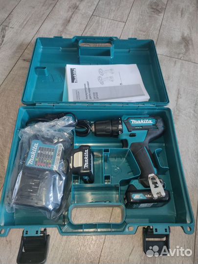 Оригинальный шуруповерт Makita df333dwye 12v