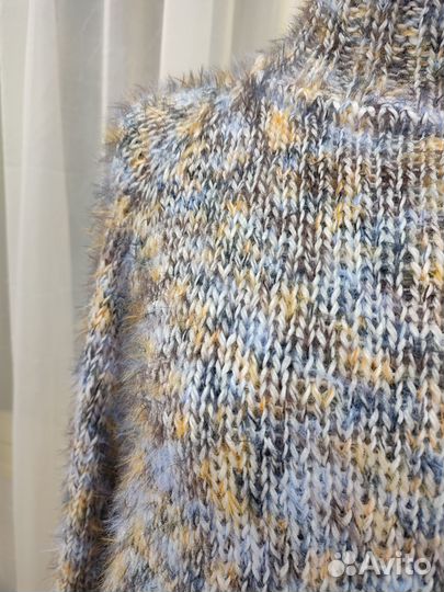 Пушистый свитер ручной работы Новый