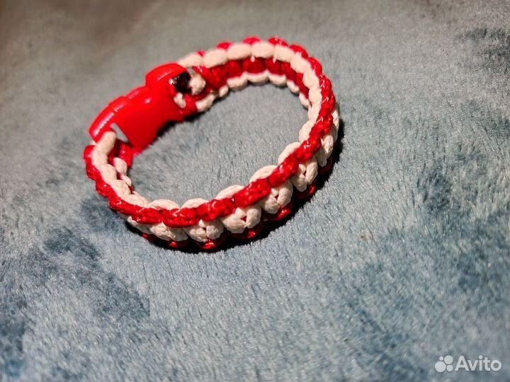 Ручной работы браслет из вощеной ткани