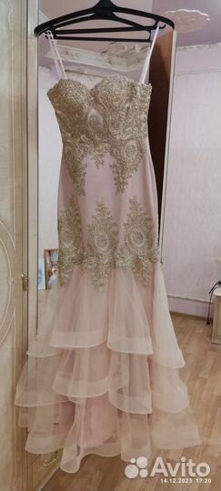 Платье женское вечернее