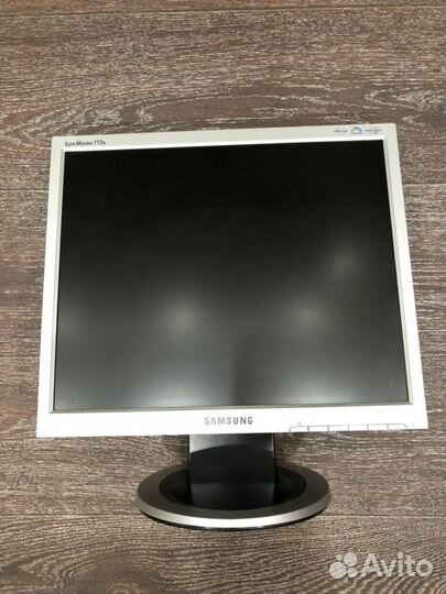 Монитор samsung