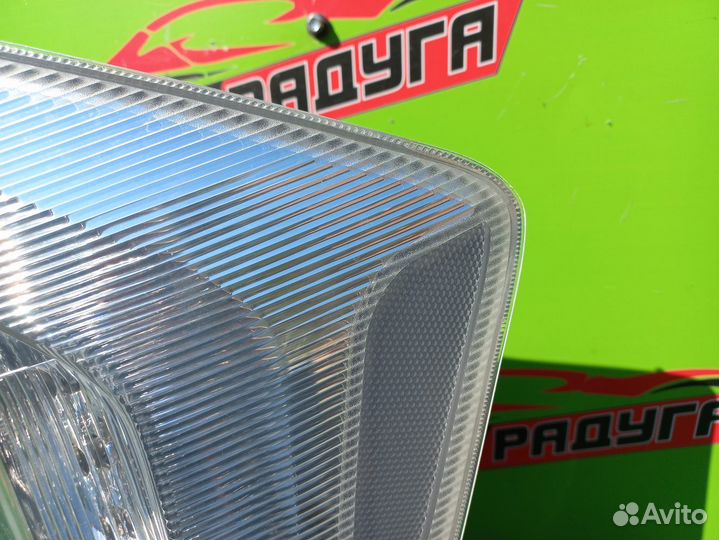 Фонарь toyota ZVW35,ZVW30 prius