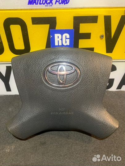 Подушка безопасности в руль Toyota Avensis седан