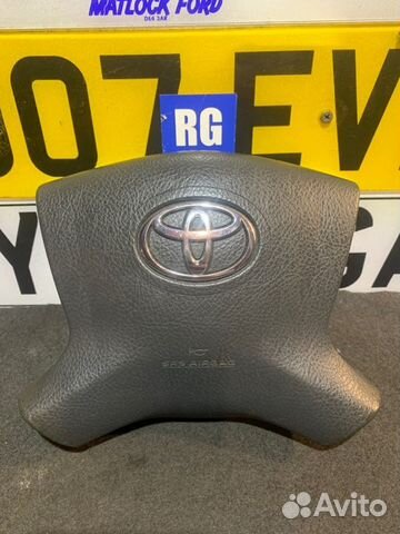 Подушка безопасности в руль Toyota Avensis седан