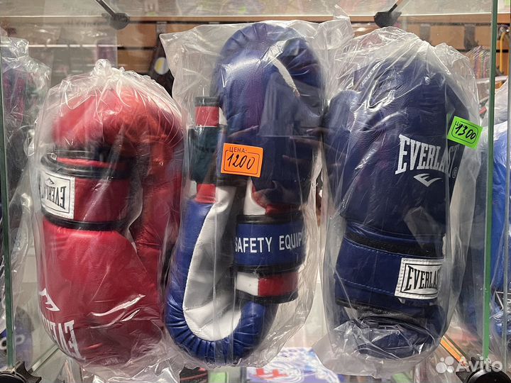 Боксерские перчатки, перчатки для единоборств