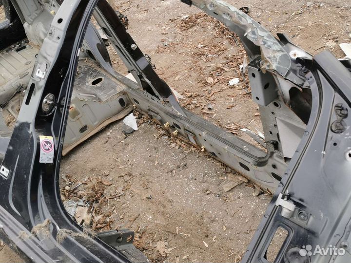 Порог левый рено сандеро 1