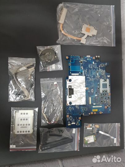 Ноутбук Lenovo G550 на запчасти