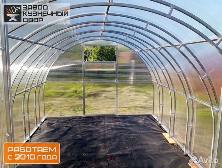 Теплица усиленная с поликарбонатом