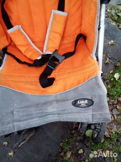 Прогулочная коляска