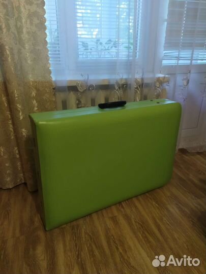 Кушетка для наращивания ресниц и массажа