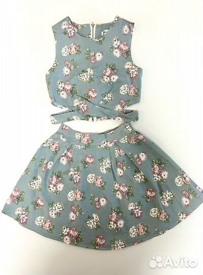 Костюм летний с юбкой