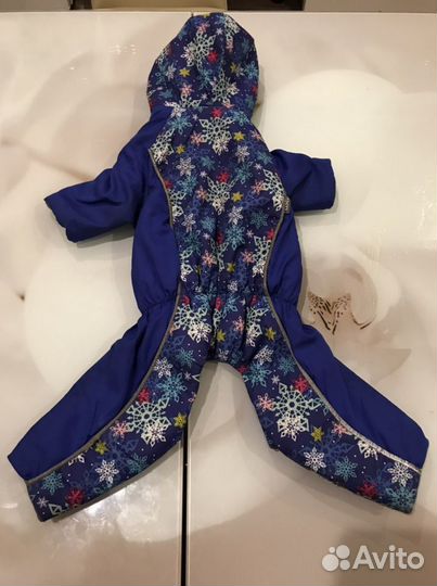 Продам демисезонный костюм