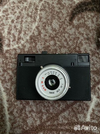 Плёночный фотоаппарат ломо