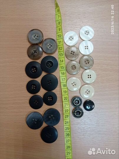 Пуговицы