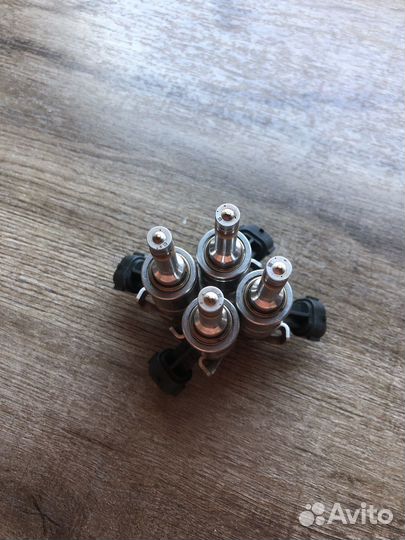 Форсунка топливная ижекторная 0261500