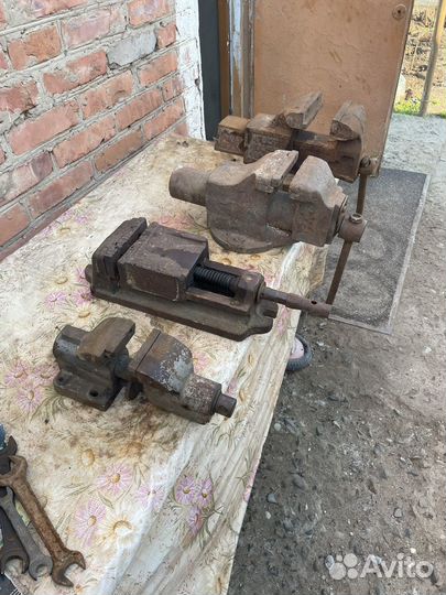 Тиски слесарные СССР