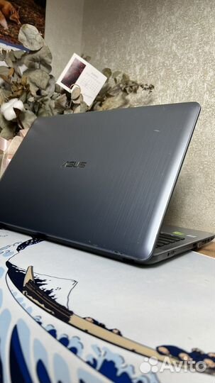 Asus 2021 игровой i3 8/128 Nvidia