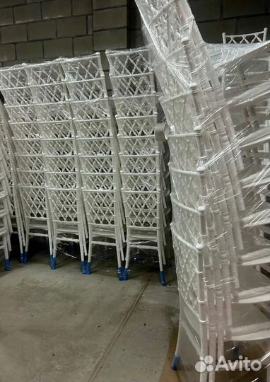 Банкетные стулья