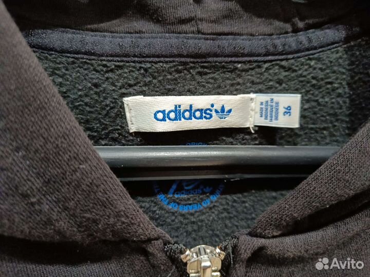 Спортивный костюм adidas