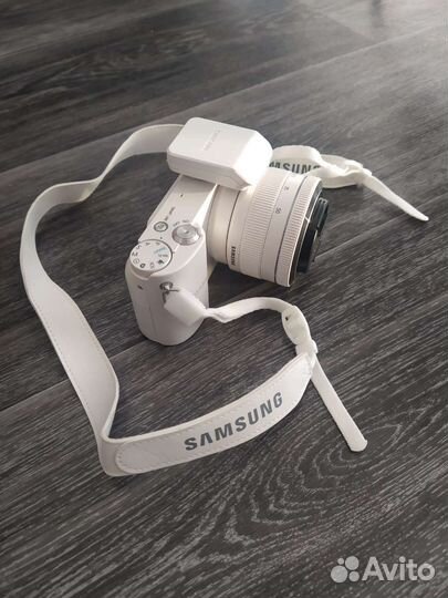 Фотоаппарат Samsung NX1000 Kit