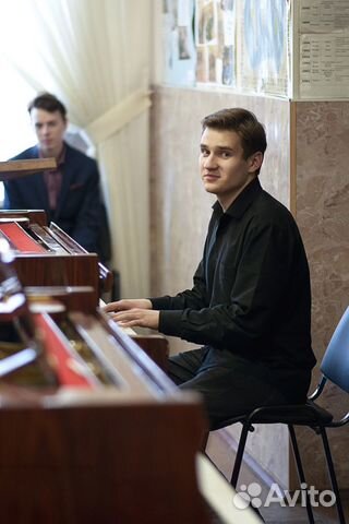 Репетитор по вокалу, фортепиано