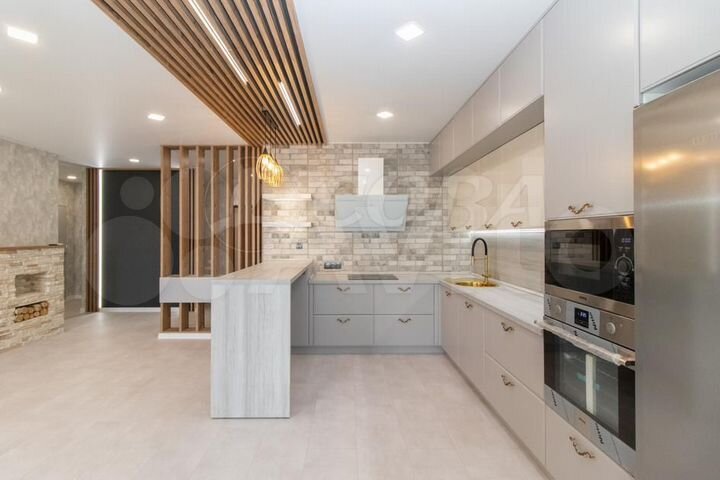 3-к. квартира, 106,5 м², 16/17 эт.