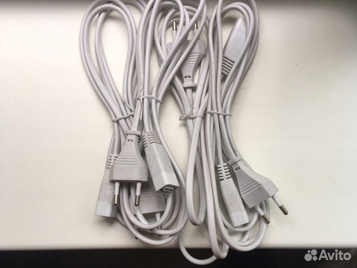 Шнур питания 190см. 2.5А