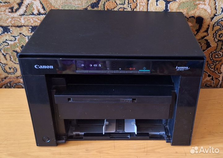 Принтер, копир, сканер 3 в 1 Canon MF3010