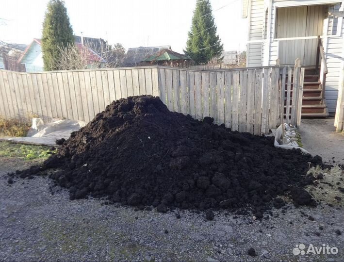 Купить доставку грунта и навоза