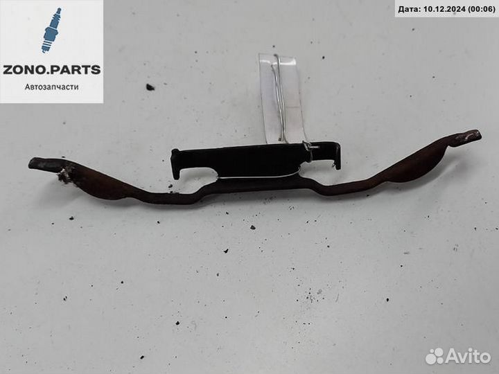 Скоба суппорта переднего 34111160348 на BMW 3 E36 (1991-2000)