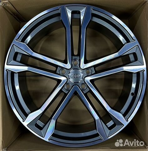 Диски на Audi Ауди Q8 R22