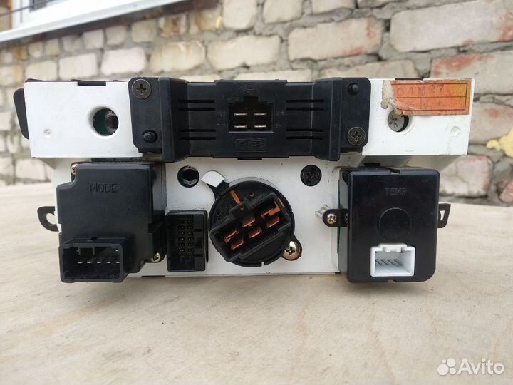 Блок управления печкой Kia Sportage 1