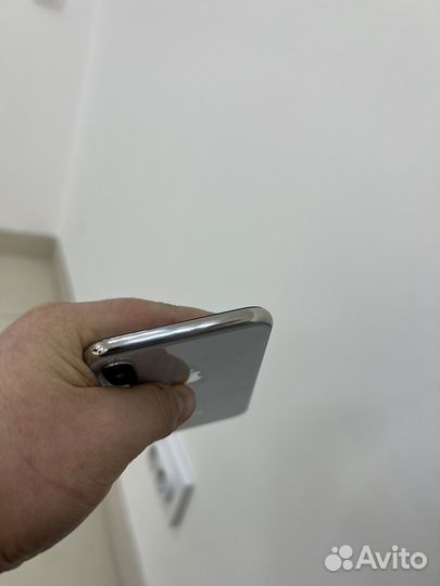 iPhone X, 64 ГБ