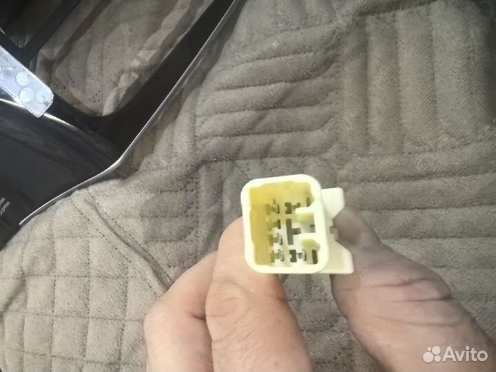 Камера заднего вида mitsubishi outlander 3