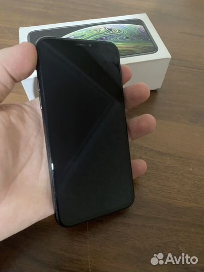 iPhone Xs, 64 ГБ