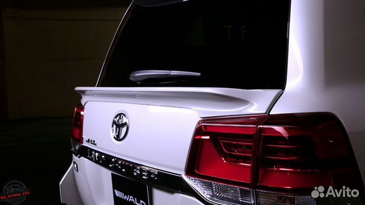 Спойлер под стекло Toyota Land Cruiser 200 E828