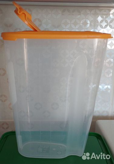 Контейнер для сыпучих продуктов