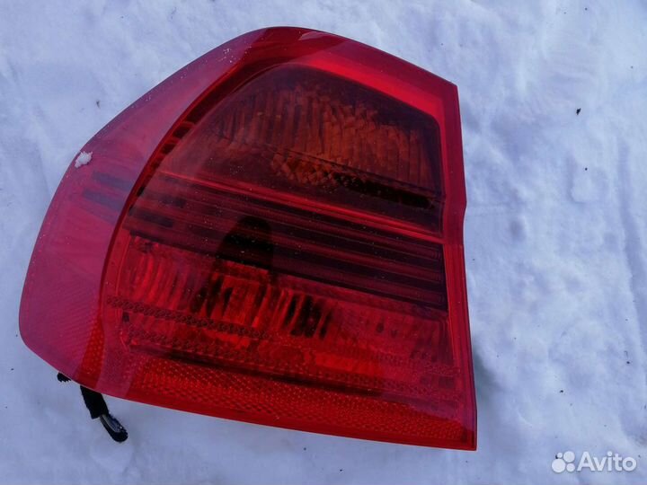 Фонарь в крыло левый бмв е90 BMW e90