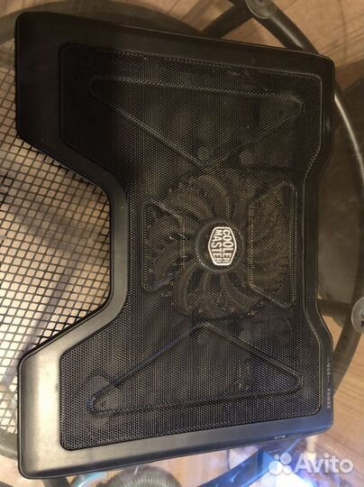 Подставка с охлаждением для ноутбука