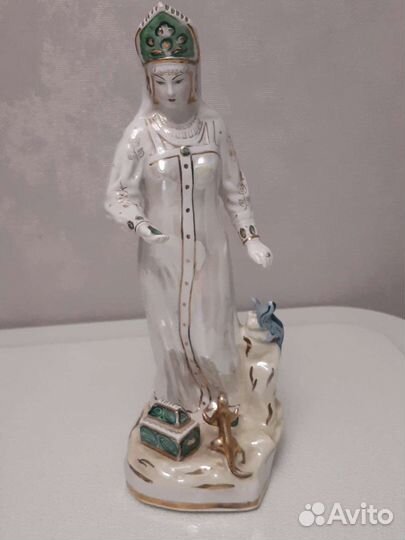 Статуэтки СССР Хозяйка медной горы Дулево 60г