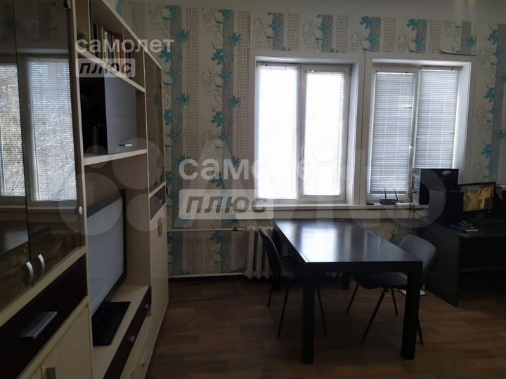 4-к. квартира, 77,1 м², 2/2 эт.